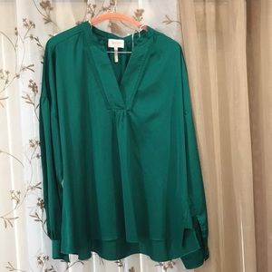 Laundry By Shelli Segal silky beautiful top size L